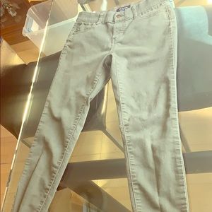 These are a pretty olive green pair of d. Jeans.